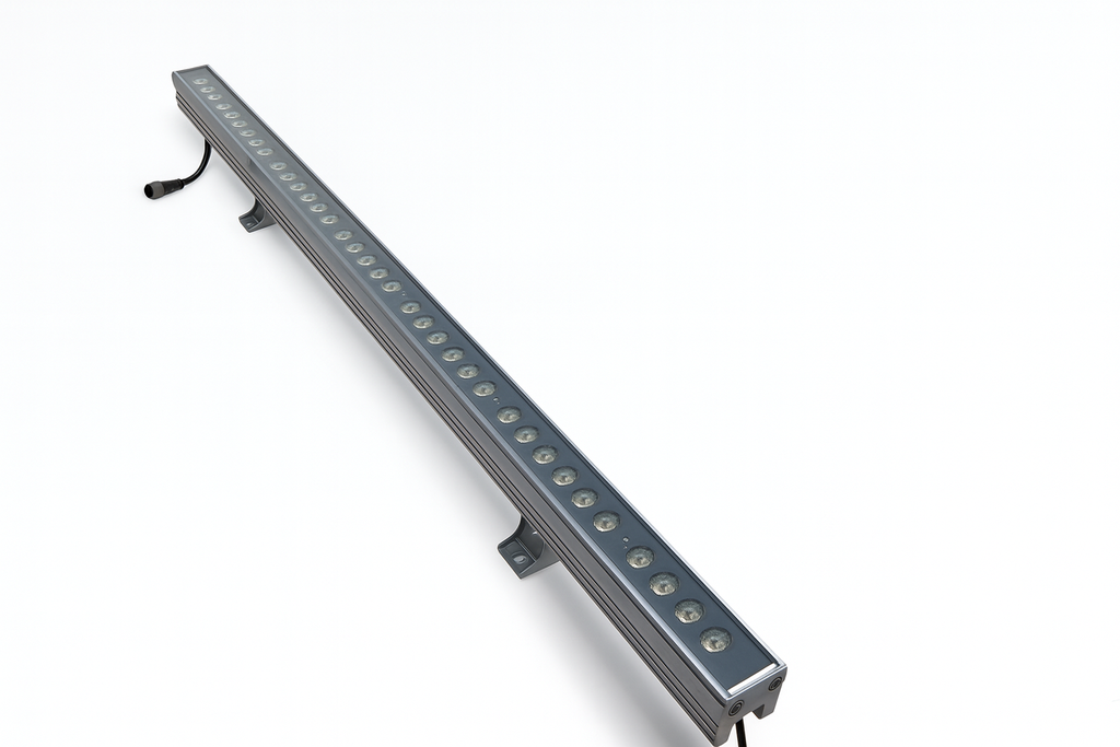 Lámpara Lineal 12w 2700K LZ-X1QD 24º IP-65 1. MT WALL WASHER 24 V Jardín (2)