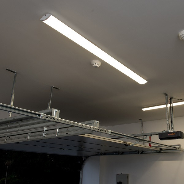 Lampara Estanca 36W 6500K 265V 1.2M IP-65 2880 lm B28302 ROOMLUX